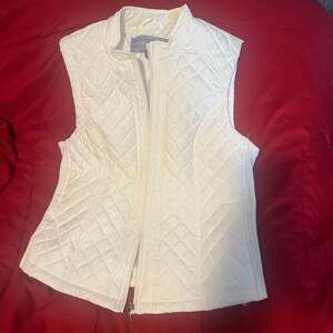 Laura Scott Women's White Quilted Puffer Vest
